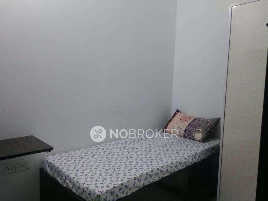 4+ BHK Flat For Sale  In Alipur