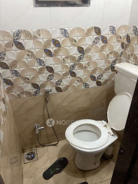 Shared Room for Male In 1 BHK  In Parvati