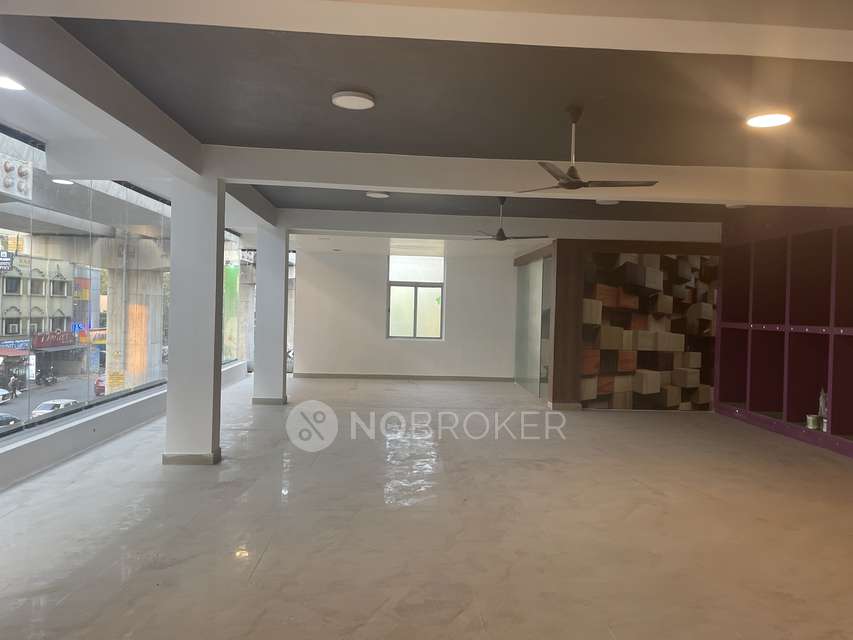 Showroom in Porur, Chennai for Rent 