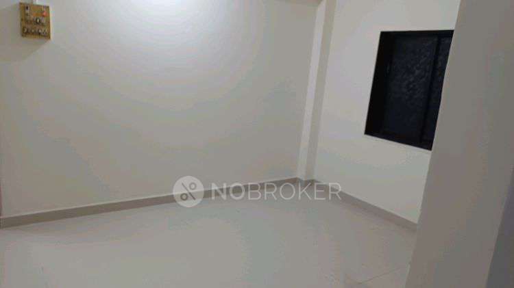 1 RK Flat In Chandrashekar Co Operative Housing Society For Sale  In Thane