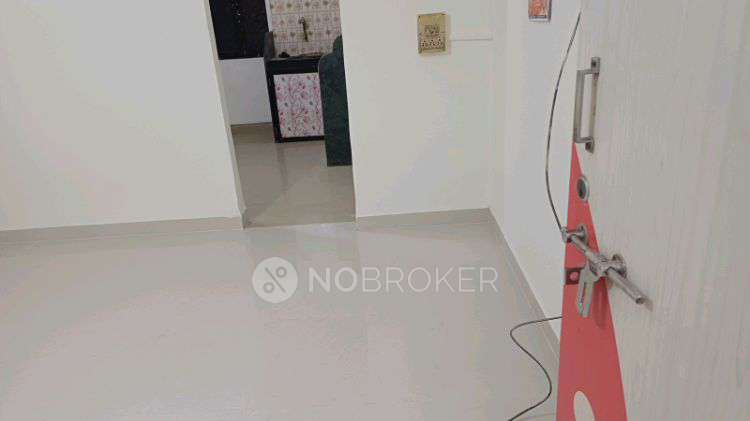 1 RK Flat In Chandrashekar Co Operative Housing Society For Sale  In Thane