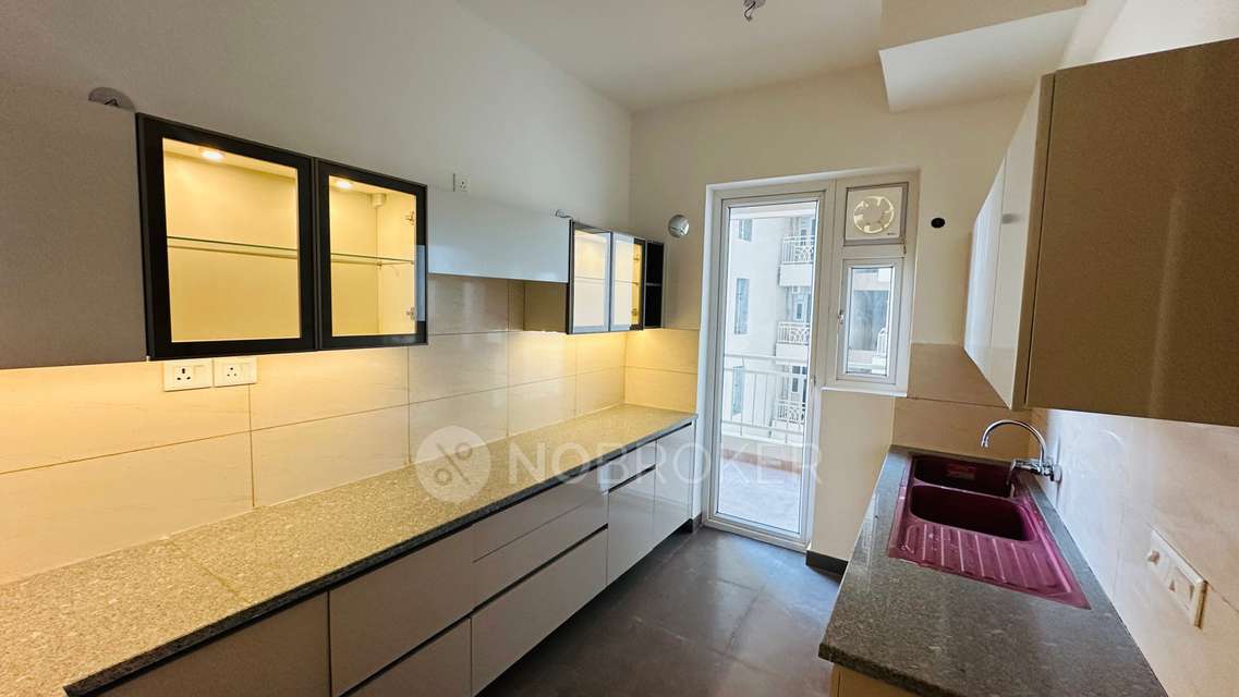 3 BHK Flat In County Landcraft The Center Court for Rent  In Sector 88a