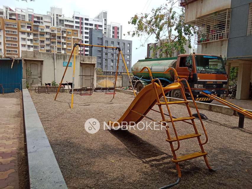 2 BHK Flat In Siddhi Nisarg Housing Society For Sale  In Wakad