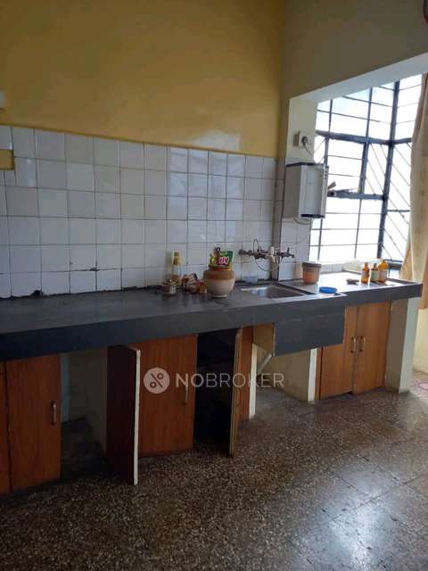 1 BHK Flat In Shabkarnand Society for Rent  In B Building, 1st Floor, Shankaranand Society, Pune - Satara Rd, Above Raymond Shop, Near Basuri Hotel, Vasant Baug, Padmadarshan Society, Sahakar Nagar, Parvati Paytha, Pune, Maharashtra 411009, India