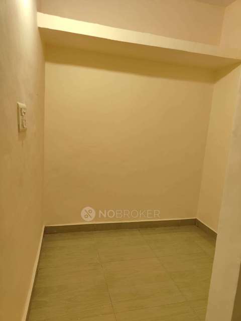 1 BHK House for Rent  In Ambika Mini Market (?????? ???? ???????)