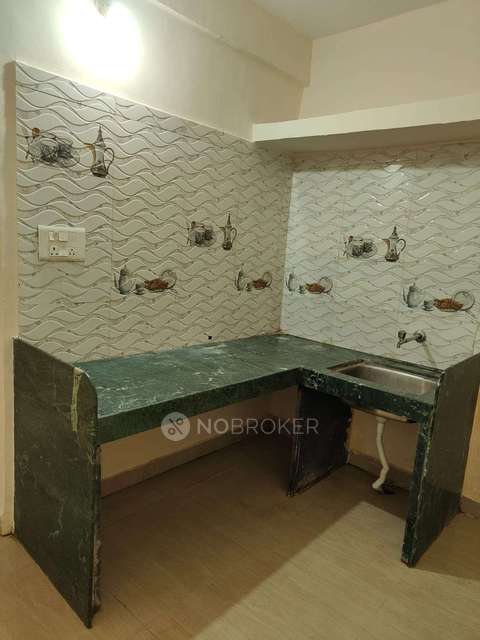 1 BHK House for Rent  In Ambika Mini Market (?????? ???? ???????)