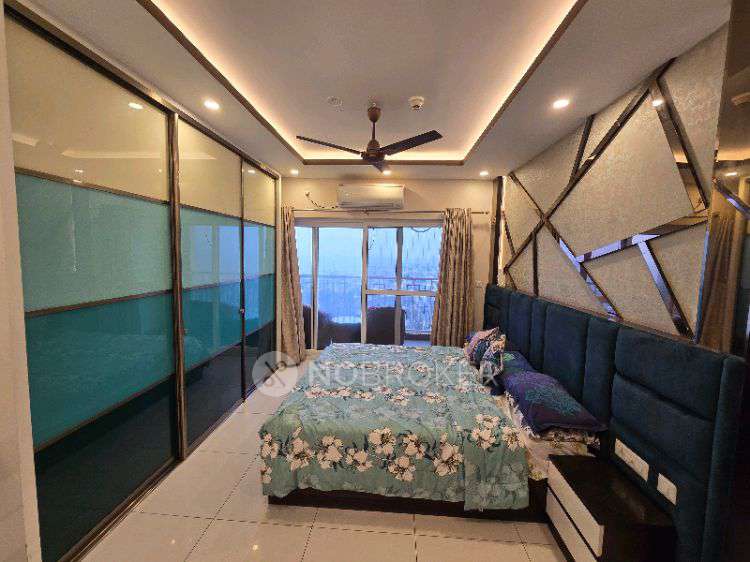 3 BHK Flat In Salarpuria Cadenza, Kudlu Gate Junction, Hosur Road For Sale  In Muneshwara Nagar