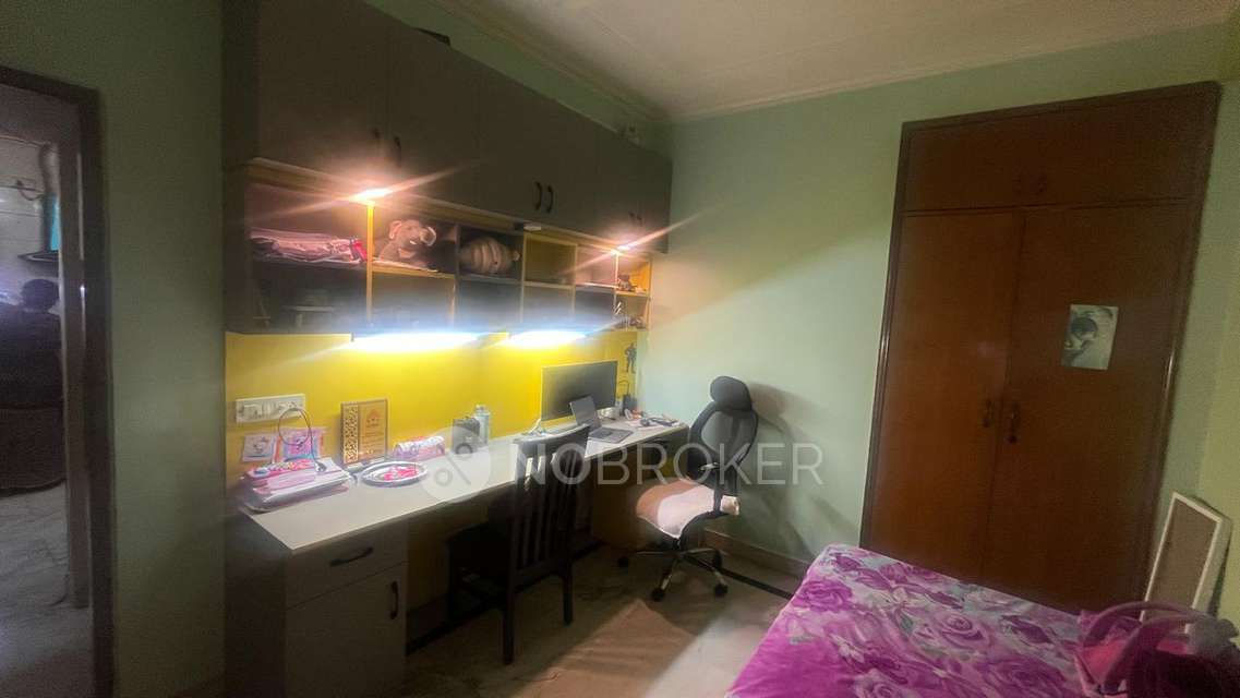 3 BHK Flat For Sale  In Chittaranjan Park