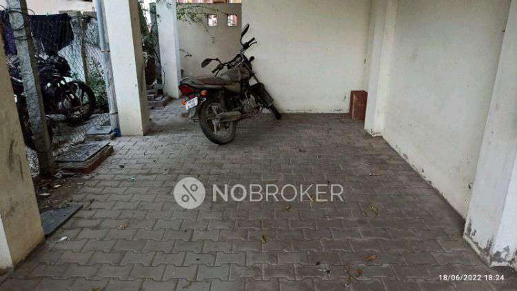 2 BHK Flat In Keerthi Mano's For Sale  In Pallikaranai