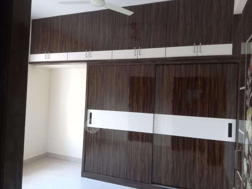 2 BHK Flat In Standloard Bulding for Rent  In Nallagandla