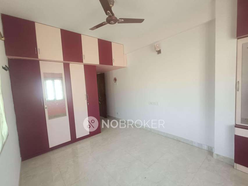 2 BHK Flat For Sale  In Thoraipakkam