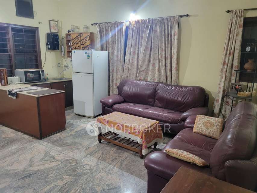 1 BHK Flat In Standlone Building for Rent  In Rajajinagar