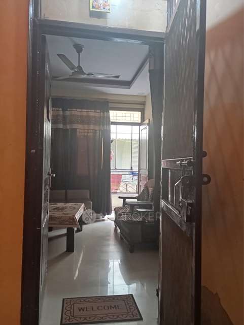 2 BHK Flat For Sale  In Mahavir Enclave