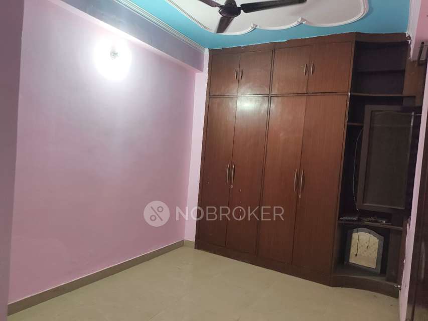 2 BHK Flat In Sai Kripa Apartment for Rent  In Sector 53