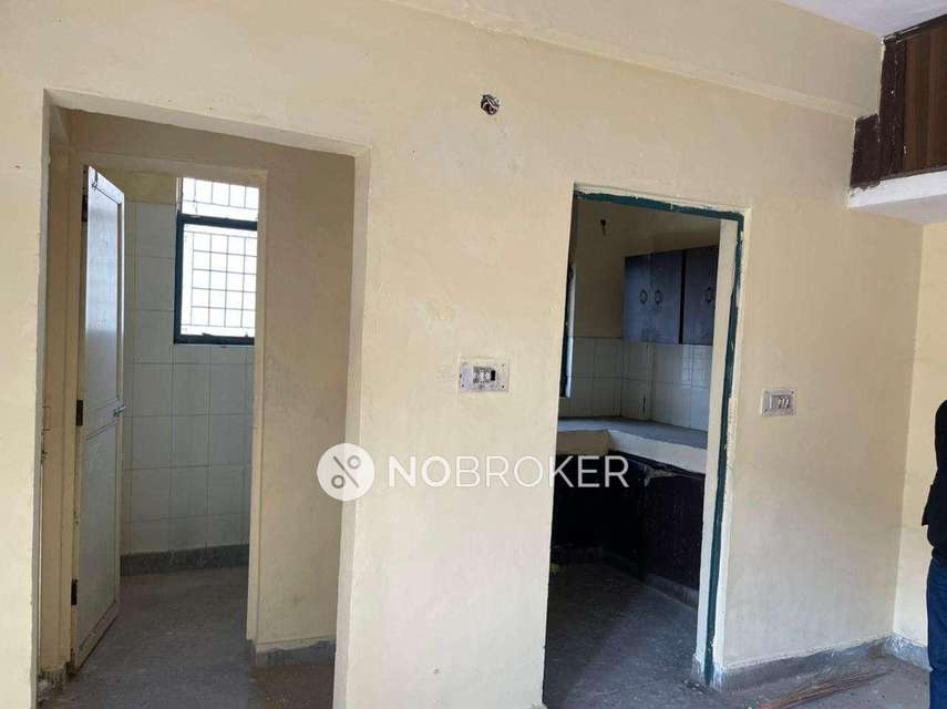 1 RK Flat In Janta Flats For Sale  In Sector 73