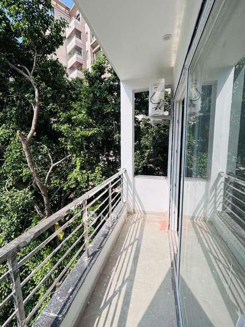 4+ BHK Flat In Sector 42 For Sale  In Sector 42