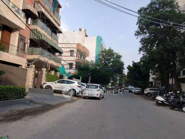 3 BHK Flat In Apartment  For Sale  In Kirti Nagar