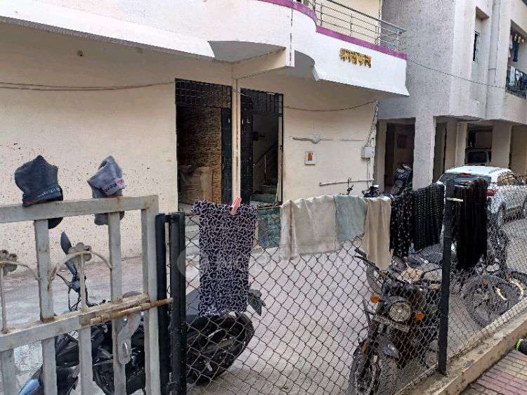 Shared Room for Male In 1 RK  In Wadgaon Sheri