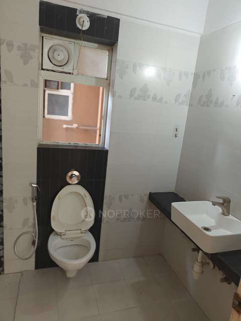 2 BHK Flat In Sheth Beverly Hills for Rent  In Hinjawadi