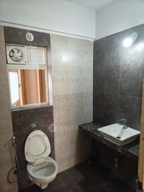 2 BHK Flat In Sheth Beverly Hills for Rent  In Hinjawadi