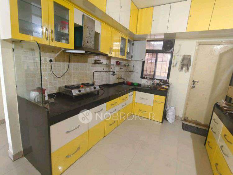 Single Room for Female In 3 BHK  In Ganga Skies Housing Society In Pimpri-chinchwad,