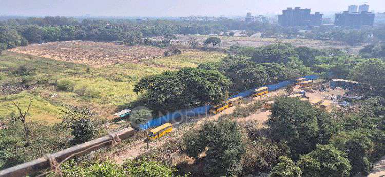 Single Room for Female In 3 BHK  In Ganga Skies Housing Society In Pimpri-chinchwad,