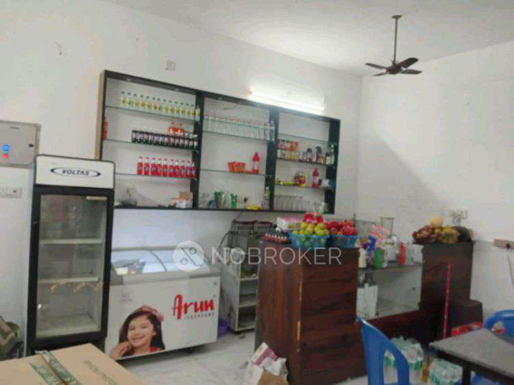 Shop in Varadharajapuram Toll Plaza Ba, Chennai for sale 