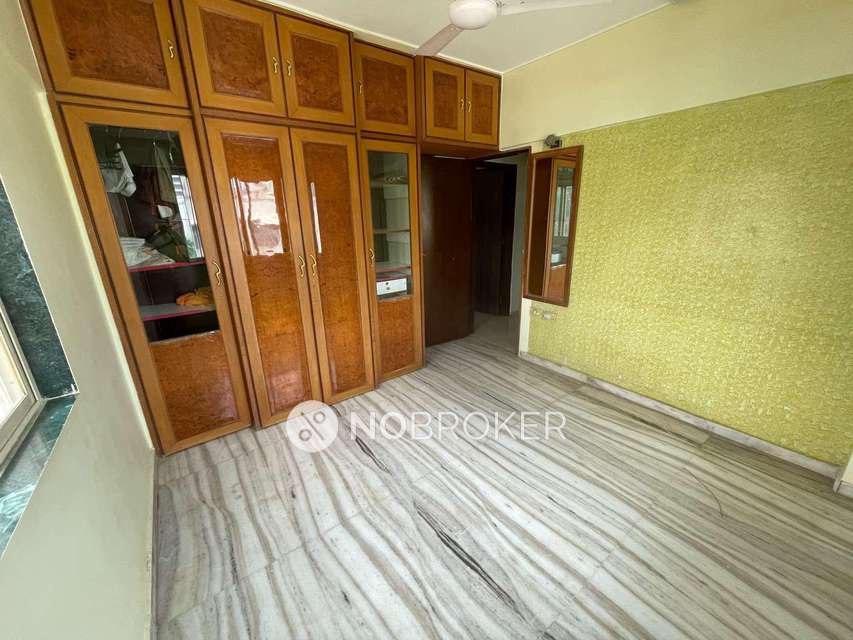 2 BHK Flat In Garden Queen for Rent  In Santacruz West