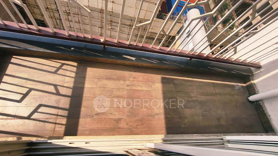 1 BHK Flat In Larkins 315 For Sale  In Thane West