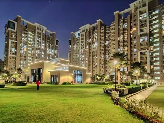 4+ BHK Flat In Emaar Palm Gardens For Sale  In Sector 83