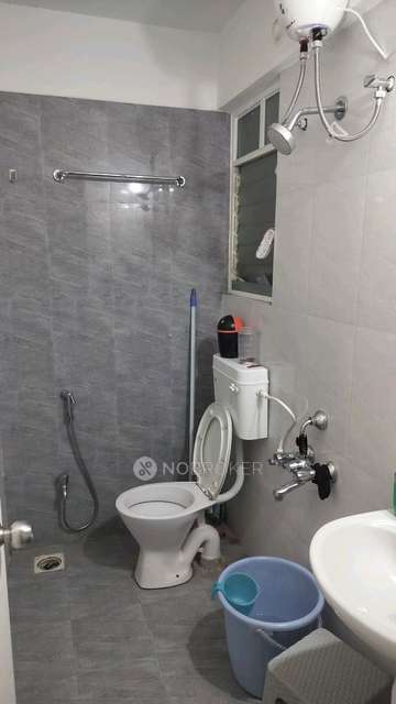 2 BHK Flat In Swapnalok For Sale  In Hadapsar