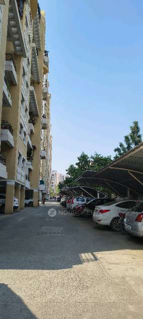 2 BHK Flat In Swapnalok For Sale  In Hadapsar
