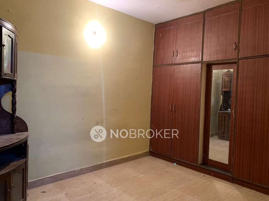 3 BHK Flat In Stand Alone Building For Sale  In Uttam Nagar,  