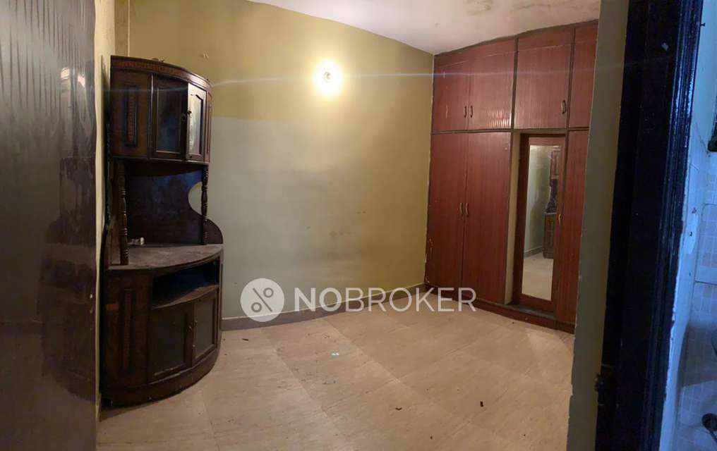 3 BHK Flat In Stand Alone Building For Sale  In Uttam Nagar,  