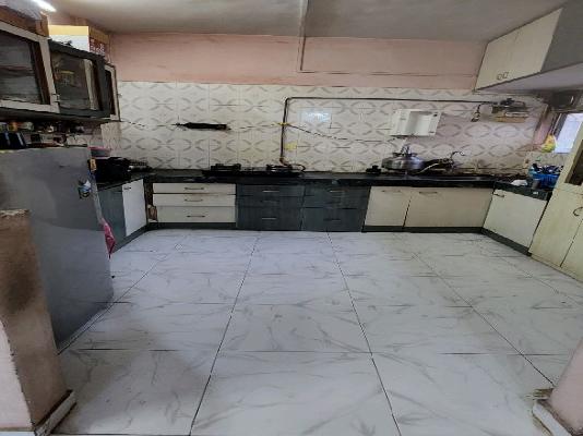 Single Room for Female In 2 BHK  In Paschim Rang Society In Warje
