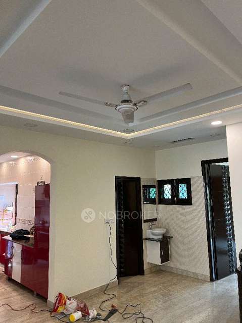 3 BHK Flat In Subhavna Niketan Apartments For Sale  In Pitam Pura