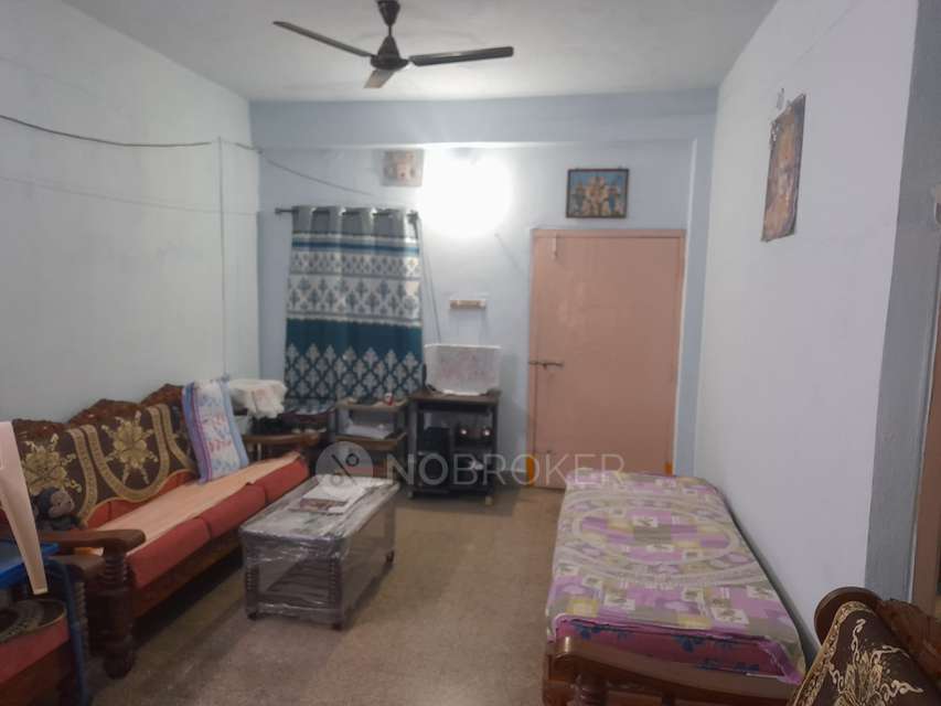 2 BHK Flat In Venkatadri Towers For Sale  In  Kukatpally