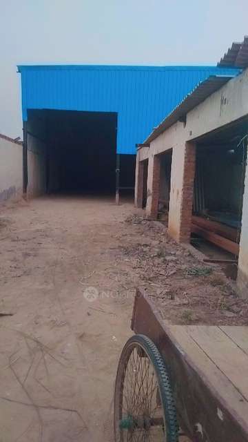 Godown/Warehouse in Sunder Deep College Of Management & Technology, Ghaziabad for Rent 