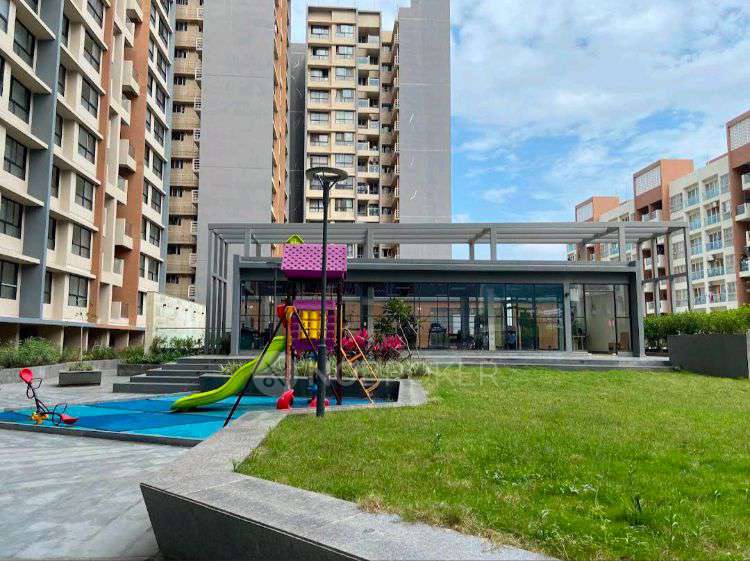 Single Room for Male In 2 BHK  In Kohinoor Coral In Hinjewadi