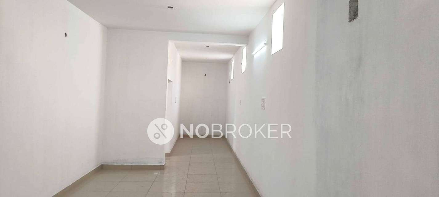 Showroom in Avadi , Chennai for Rent 