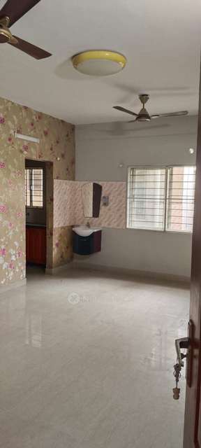 4 BHK Flat In Pavani Palms, Ambattur, Chennai For Sale  In Surapet