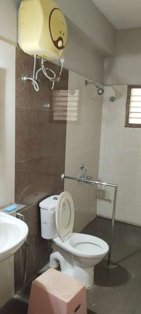 4 BHK Flat In Pavani Palms, Ambattur, Chennai For Sale  In Surapet