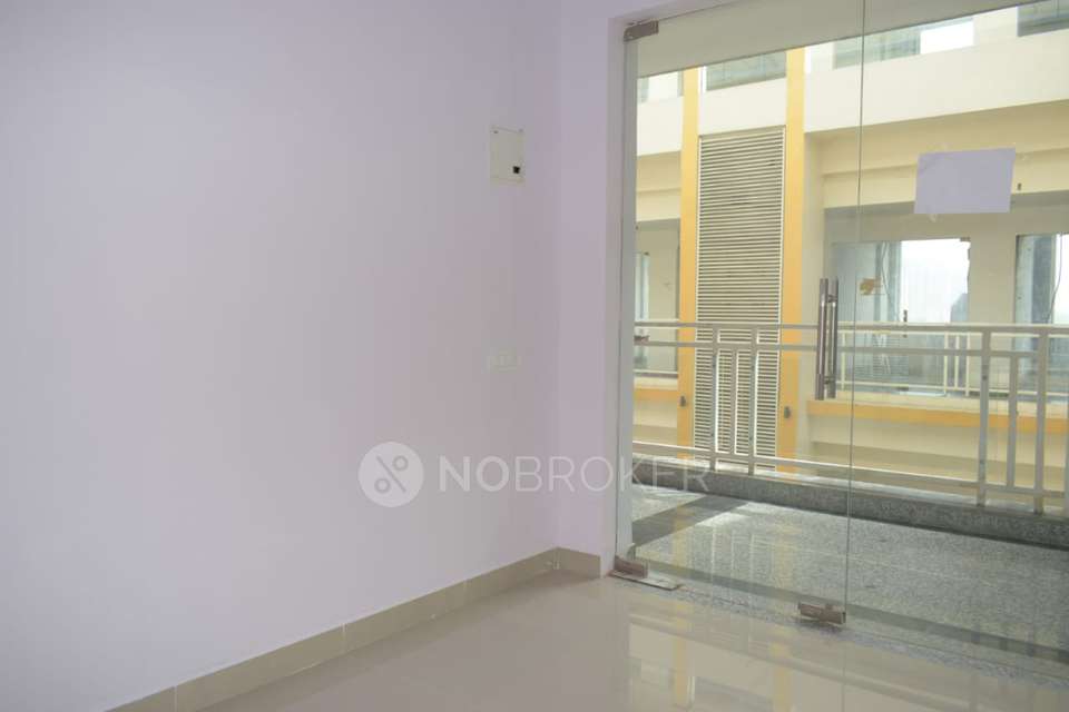 Shop in Ss Omnia Commercial, Gurgaon for sale 