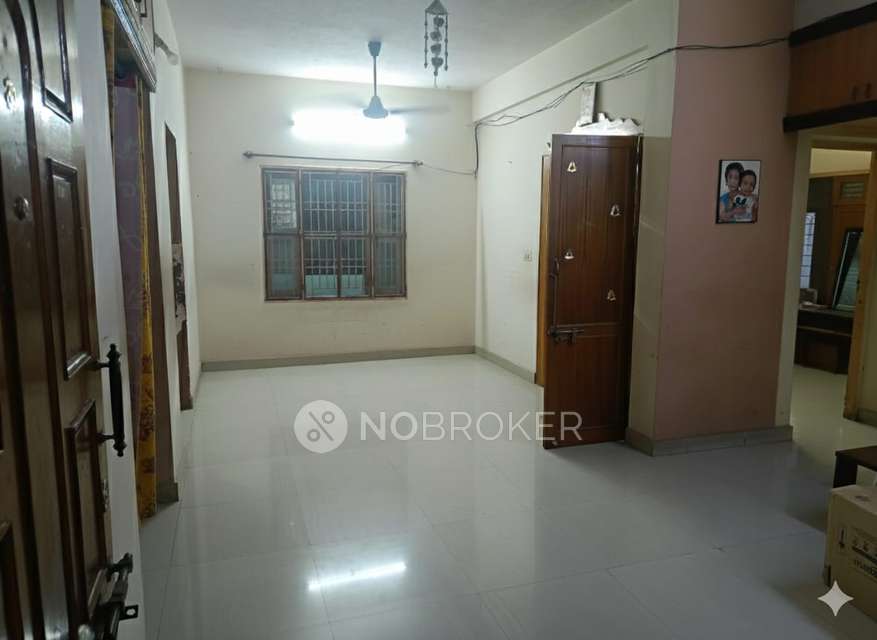 3 BHK Flat In Lakshmi Apartment, Nanganallur For Sale  In Nanganallur
