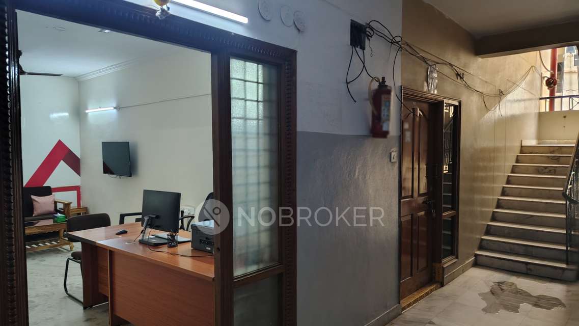 4 BHK Flat In Zeenath Residency  for Rent  In Shaikpet