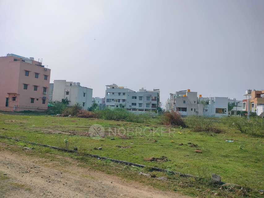 Plot For Sale  In Old Perungalathur