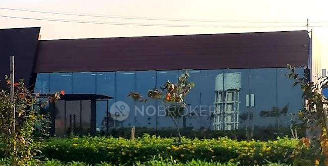 Shop in Wave City Marg, Ghaziabad for Rent 