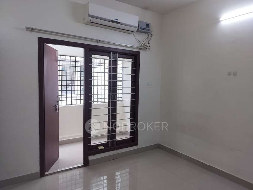 3 BHK Flat In Color Fields , Duplex Apartment for Rent  In Perumbakkami