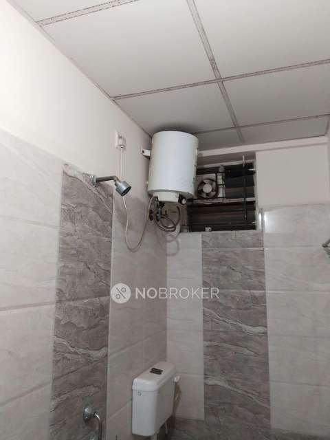 2 BHK Flat In Sri Vyshnavi Towers For Sale  In Kadugodi