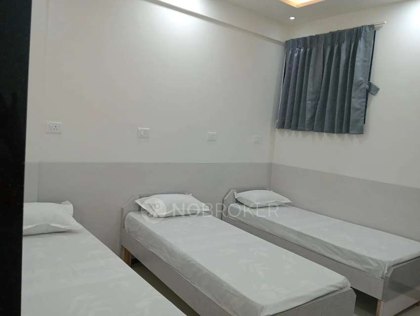 PG for Boys in , Sector 8